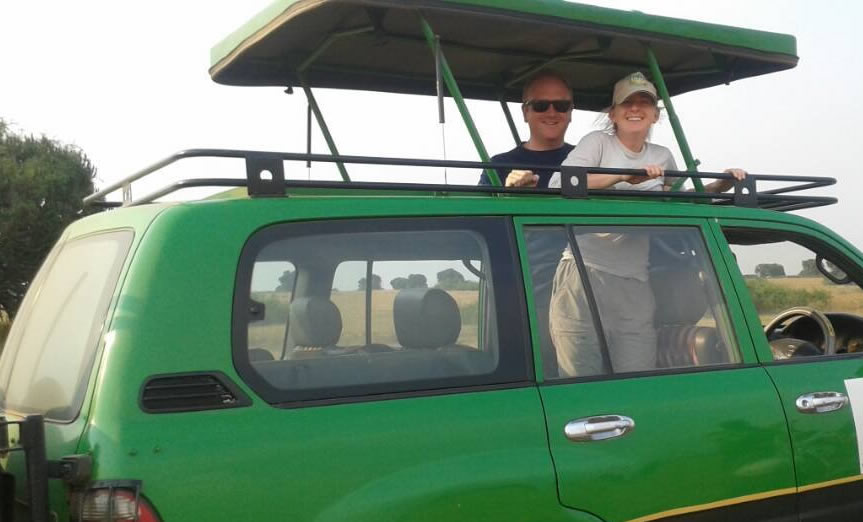 Land Cruiser with Pop-up Roof